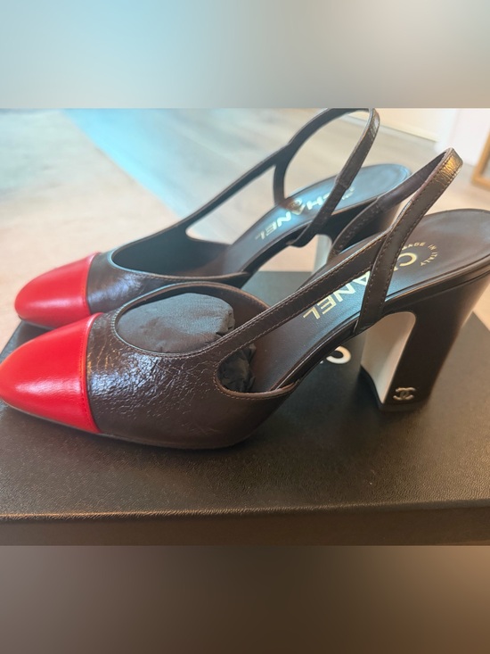 CHANEL Shoes - CHANEL COCO 90MM SLINGBACK Brown Leather with Red Cap Toe